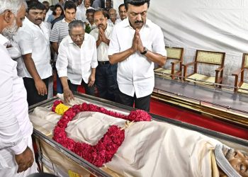 கருணாநிதியின் மூத்த மகனும் பிரபல நடிகருமான முக. முத்து காலமானார் !