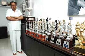 மு.க.ஸ்டாலின்- கமல்-ரஜினி பங்கேற்பு. ஏவி .எம். சரவணன் படத் திறப்பு நிகழ்ச்சி .