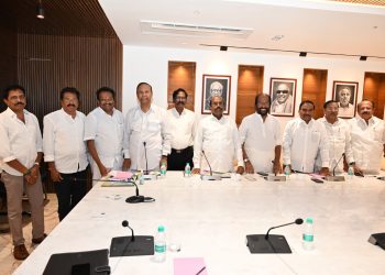 தொகுதி பங்கீடு:  மக்கள் நீதி மய்யம் கட்சியின் நிர்வாகிகள் பேச்சுவார்த்தை!