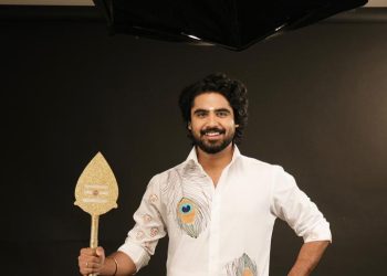 காதல் பாடல்களுக்கு நிகராக, முருகன் தமிழ் கடவுள் ‘பற்றிய பாடல்!