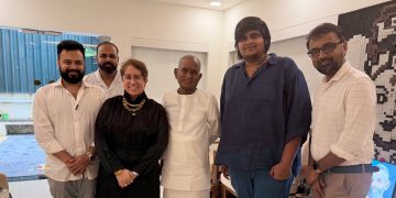 இசைஞானி இளையராஜாவுடன் இணைந்த கார்த்திக் சுப்புராஜ் !