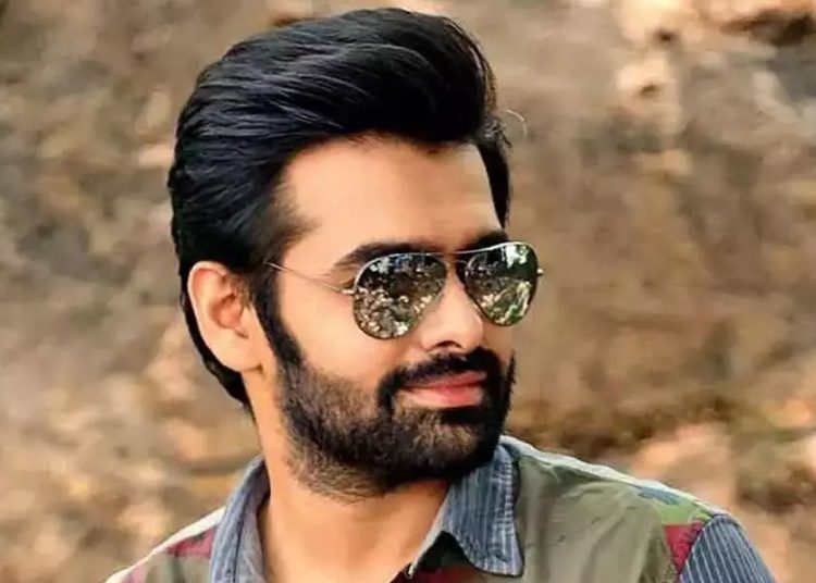இயக்குநராக களமிறங்கும்  நடிகர் ராம் போதினேனி!