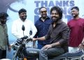 ஜிவி பிரகாஷுக்கு ‘RX100’ பைக் பரிசு!