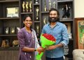 தங்கம் வென்ற தடகள வீராங்கனைக்கு நடிகர் தனுஷ்  பாராட்டு !