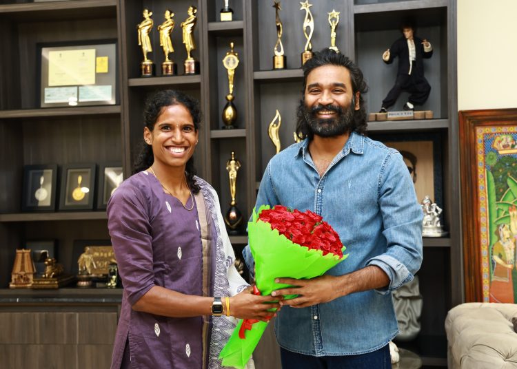 தங்கம் வென்ற தடகள வீராங்கனைக்கு நடிகர் தனுஷ்  பாராட்டு !